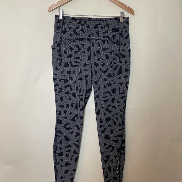 Lululemon Labyrinth Swift Speed Leggings 10 - Picture 4 of 7
